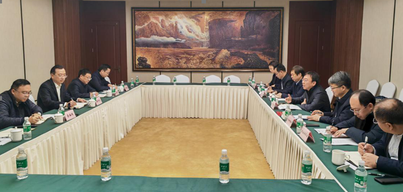 市经济信息委与中国兵器特能集团江南化工召开收购重组重庆顺安爆破器材有限公司工作推进会   